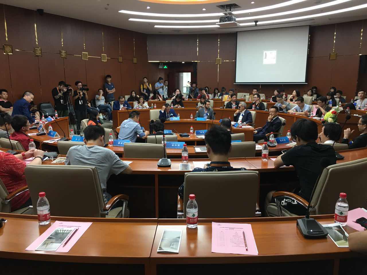 ��ֱ���ղ�����������O(sh��)Ӌ��������ing...