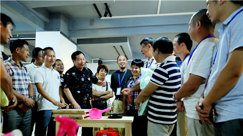 文化部.教育部.非遺研培計劃.廣州大學(xué).石灣陶塑技藝班開學(xué)典禮.潘炳森攝.2017.9.18 (217).jpg